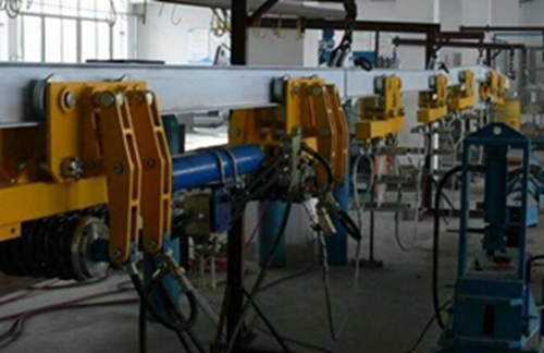 ú�V�C�ɹ������黯Һ���漯�й�Һϵ�y(t��ng)